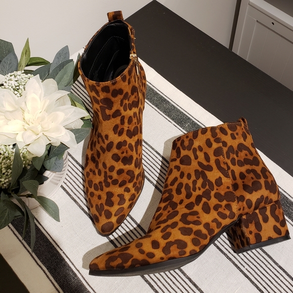 Leopard Booties - Picture 2 of 4
